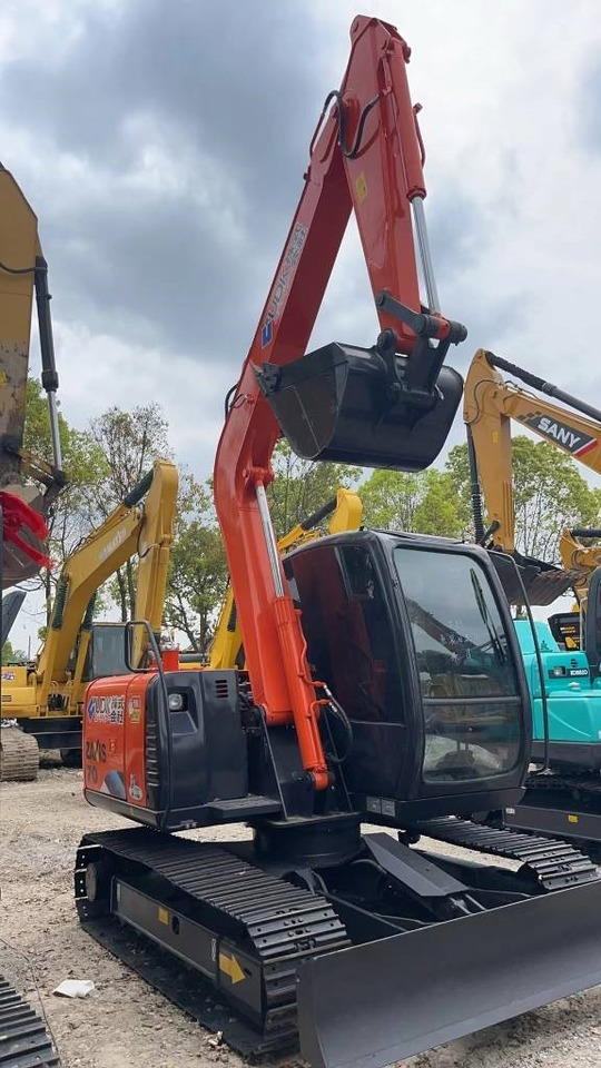 Miniescavatore Hitachi ZX 70: foto 7 Miniescavatore Hitachi ZX 70: foto 7