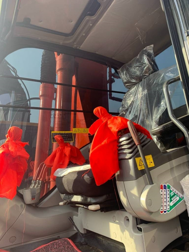 Hitachi Zaxis 200 LC - Escavatore cingolato: foto 2 Hitachi Zaxis 200 LC - Escavatore cingolato: foto 2