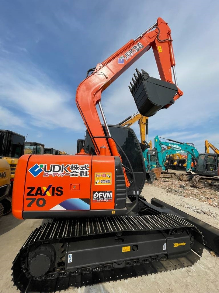 Hitachi Zaxis 70 - Escavatore cingolato: foto 1 Hitachi Zaxis 70 - Escavatore cingolato: foto 1