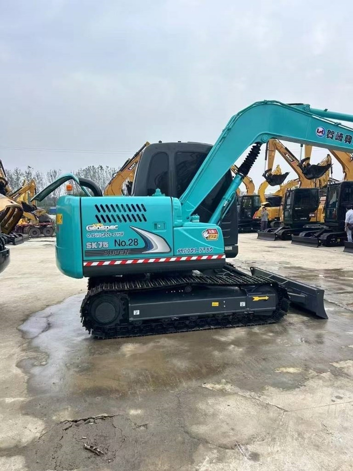 Kobelco SK 75 - Escavatore cingolato: foto 4 Kobelco SK 75 - Escavatore cingolato: foto 4