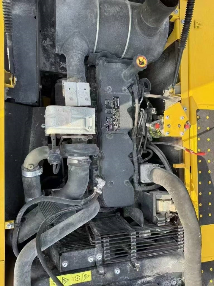 Komatsu PC 220-8 - Escavatore cingolato: foto 2 Komatsu PC 220-8 - Escavatore cingolato: foto 2