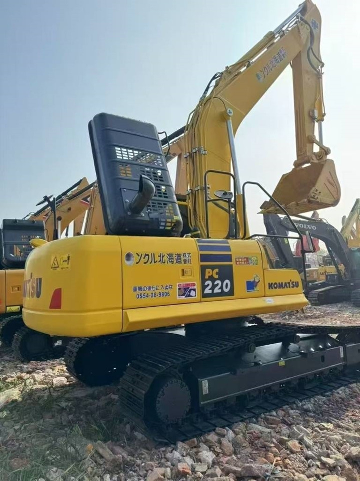 Komatsu PC 220 - Escavatore cingolato: foto 2 Komatsu PC 220 - Escavatore cingolato: foto 2