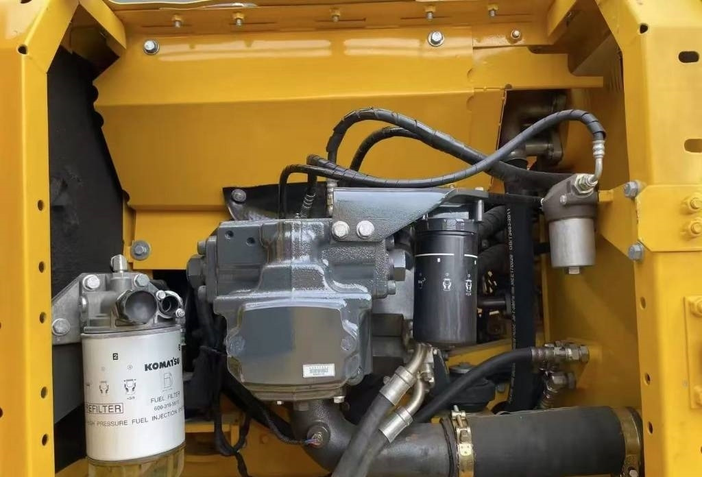 Komatsu PC 240 - Escavatore cingolato: foto 4 Komatsu PC 240 - Escavatore cingolato: foto 4