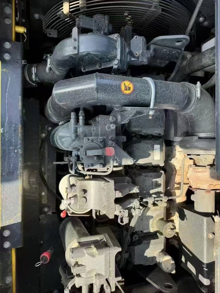 Komatsu PC 400-8 - Escavatore cingolato: foto 3 Komatsu PC 400-8 - Escavatore cingolato: foto 3