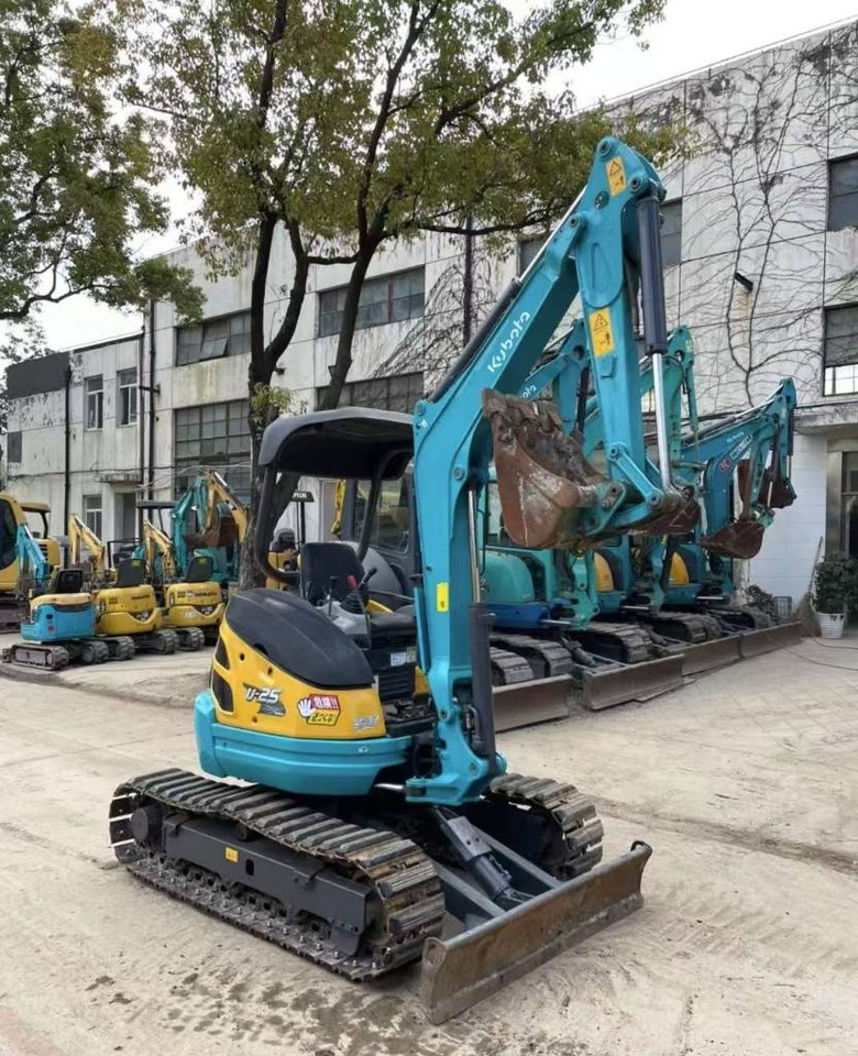 Kubota U 25 - Miniescavatore: foto 1 Kubota U 25 - Miniescavatore: foto 1