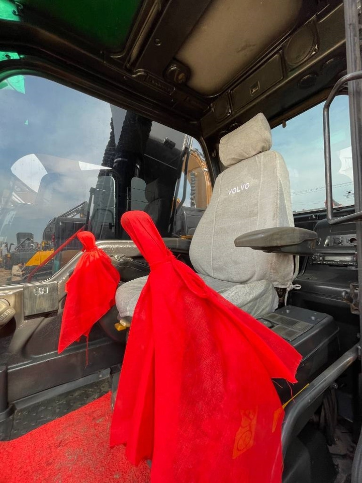 Volvo EC 140  - Escavatore cingolato: foto 4 Volvo EC 140  - Escavatore cingolato: foto 4