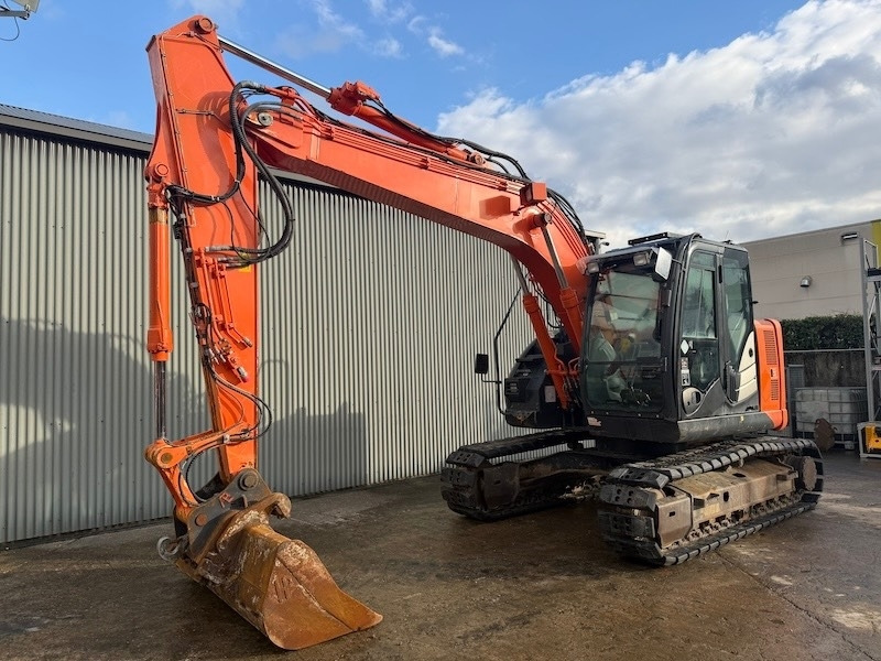 Hitachi ZX 135 US 5-B - Escavatore cingolato: foto 5 Hitachi ZX 135 US 5-B - Escavatore cingolato: foto 5