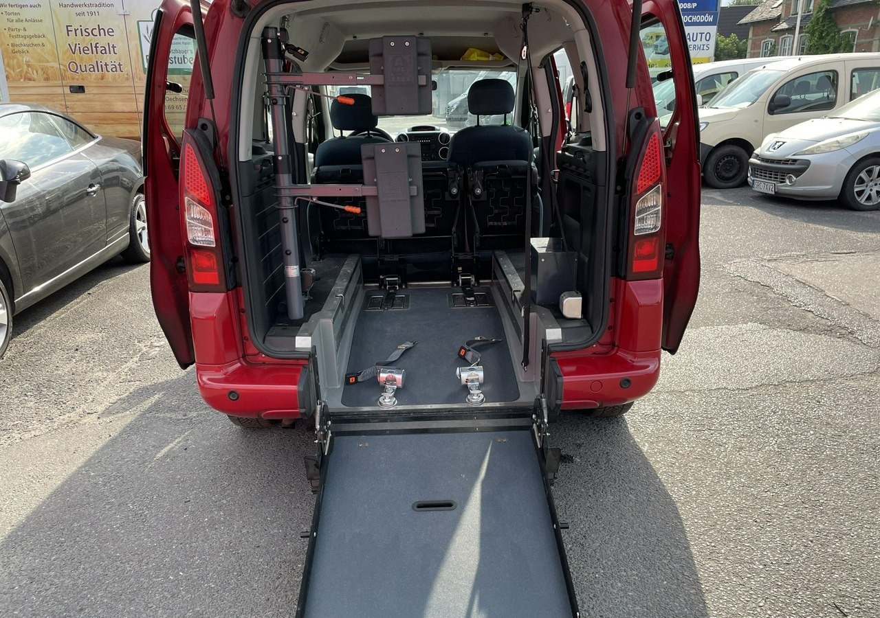 Citroen Berlingo II Berlingo 1.6 do przewozu Niepełnosprawnych inwalida rampa 2018 - Autovettura: foto 3 Citroen Berlingo II Berlingo 1.6 do przewozu Niepełnosprawnych inwalida rampa 2018 - Autovettura: foto 3
