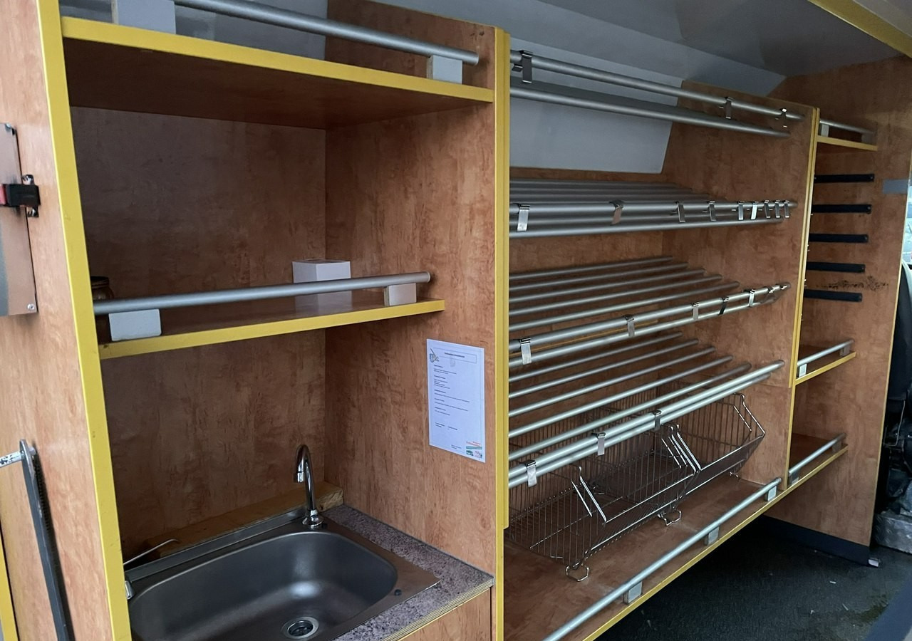 Citroen Jumper Autosklep pieczywa Gastronomiczny Food Truck Foodtruck sklep bar 201 - Autonegozio: foto 3 Citroen Jumper Autosklep pieczywa Gastronomiczny Food Truck Foodtruck sklep bar 201 - Autonegozio: foto 3