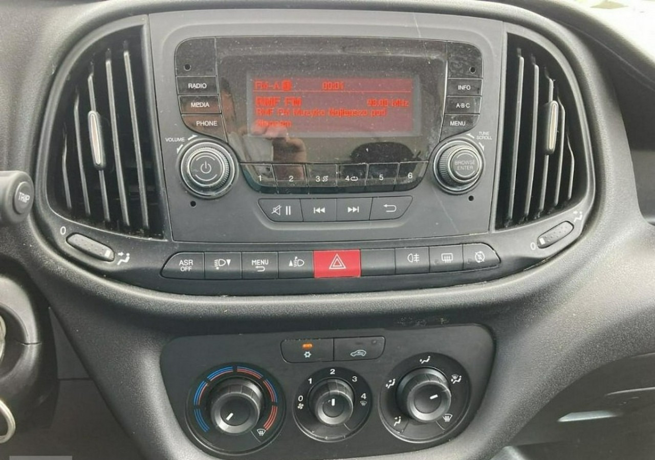 Furgone chiuso Fiat Doblo Fiat Doblo MAXI 1,6 jtd ECO Flex 105KM Klima 2021 Salon PL: foto 9 Furgone chiuso Fiat Doblo Fiat Doblo MAXI 1,6 jtd ECO Flex 105KM Klima 2021 Salon PL: foto 9