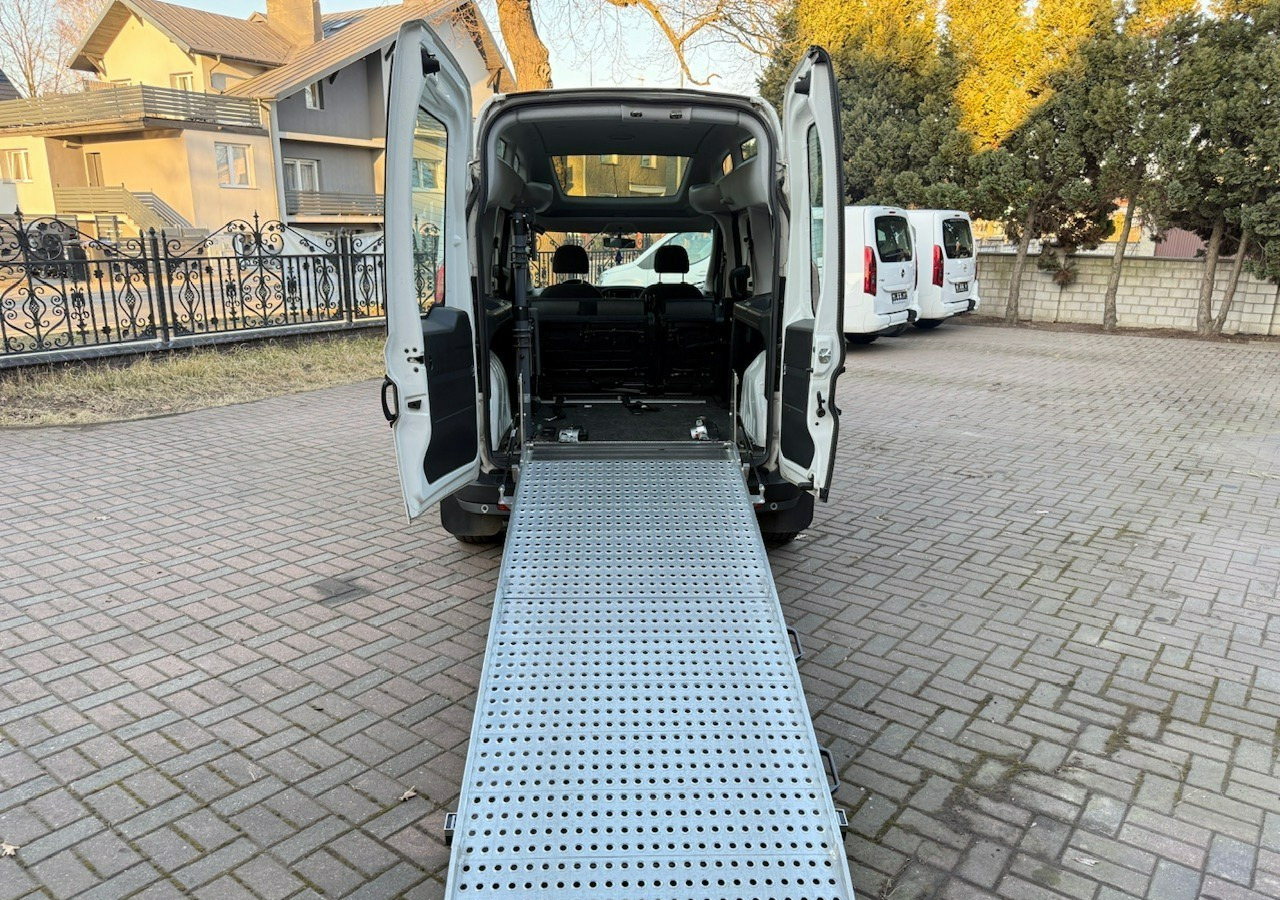 Fiat Doblo II Doblo 1.6-120KM dla Niepełnosprawnych RAMPA Inwalida Model 2020 - Autovettura: foto 3 Fiat Doblo II Doblo 1.6-120KM dla Niepełnosprawnych RAMPA Inwalida Model 2020 - Autovettura: foto 3