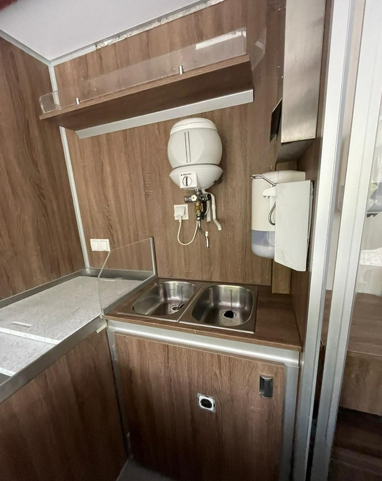 Fiat Ducato Autosklep Gastronomiczny Food Truck Foodtruck sklep W-zasil 2018 BOR - Autonegozio: foto 4 Fiat Ducato Autosklep Gastronomiczny Food Truck Foodtruck sklep W-zasil 2018 BOR - Autonegozio: foto 4