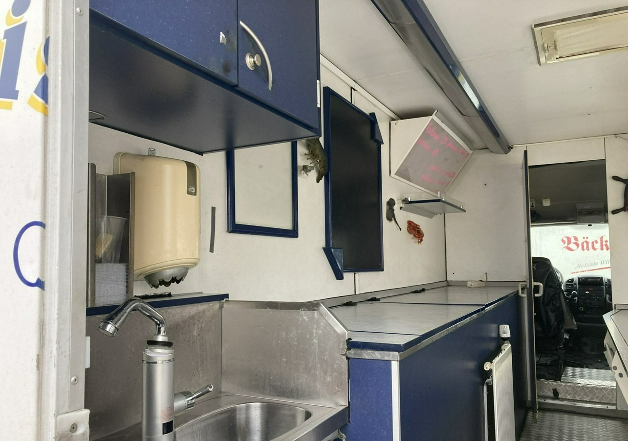 Fiat Ducato Autosklep mięso-ryba Gastronomiczny Food Truck Foodtruck sklep 2004 - Autonegozio, Furgone: foto 4 Fiat Ducato Autosklep mięso-ryba Gastronomiczny Food Truck Foodtruck sklep 2004 - Autonegozio, Furgone: foto 4