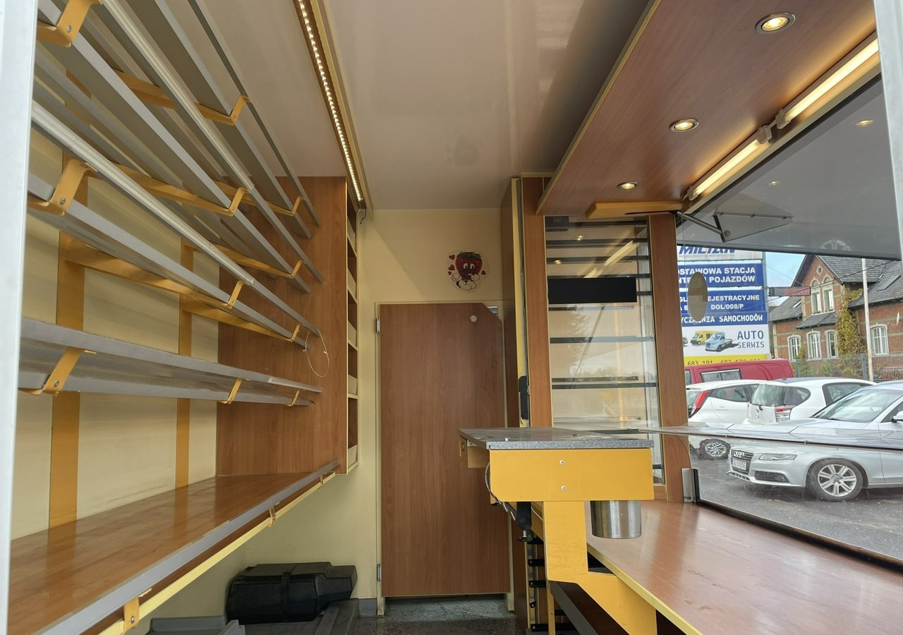Fiat Ducato Autosklep pieczy Gastronomiczny Food Truck Foodtruck Sklep 78194km20 - Autonegozio: foto 4 Fiat Ducato Autosklep pieczy Gastronomiczny Food Truck Foodtruck Sklep 78194km20 - Autonegozio: foto 4
