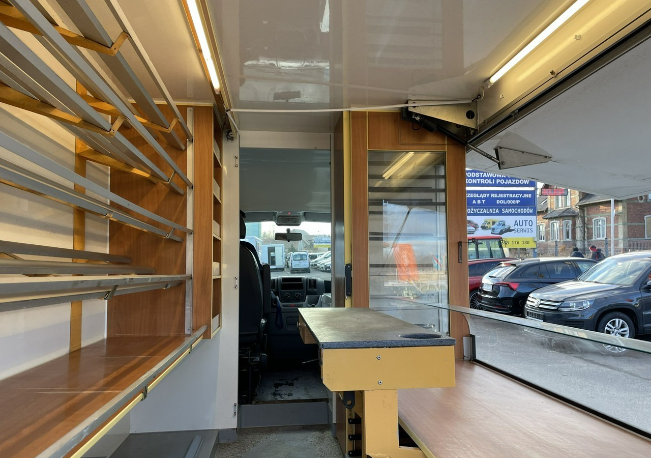 Fiat Ducato Autosklep pieczywa Gastronomiczny Food Truck Foodtruck sklep 2011 - Autonegozio: foto 4 Fiat Ducato Autosklep pieczywa Gastronomiczny Food Truck Foodtruck sklep 2011 - Autonegozio: foto 4