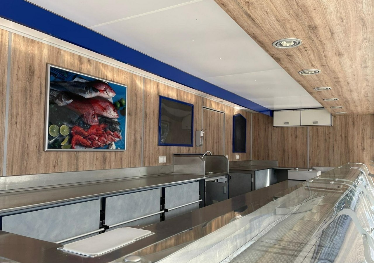 Fiat Ducato Autosklep wędlin Gastronomiczna food truck foodtruck sklep Borco 201 - Autonegozio: foto 2 Fiat Ducato Autosklep wędlin Gastronomiczna food truck foodtruck sklep Borco 201 - Autonegozio: foto 2