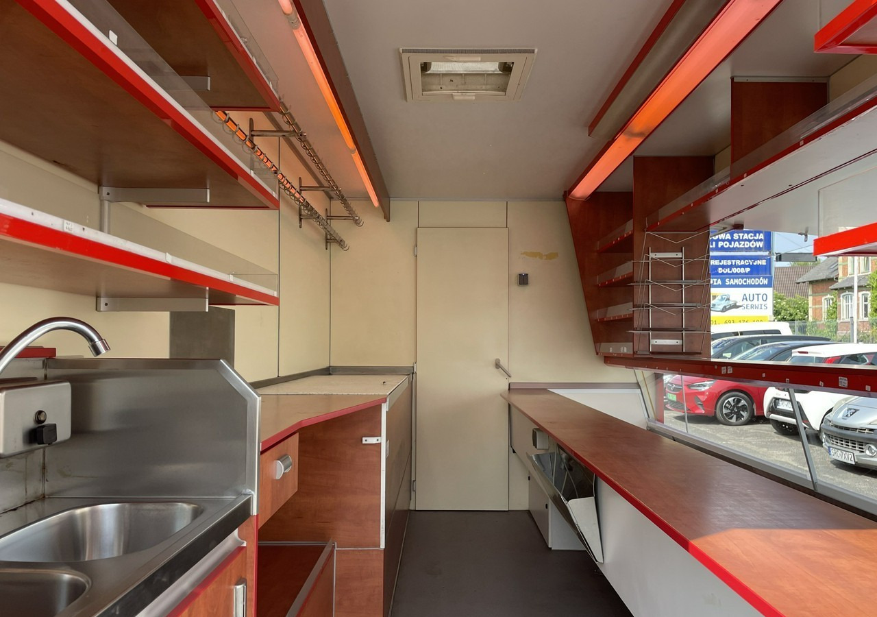 Fiat Ducato Autosklep wędlin Gastronomiczny Food Truck Foodtruck Sklep Borco 201 - Autonegozio: foto 2 Fiat Ducato Autosklep wędlin Gastronomiczny Food Truck Foodtruck Sklep Borco 201 - Autonegozio: foto 2