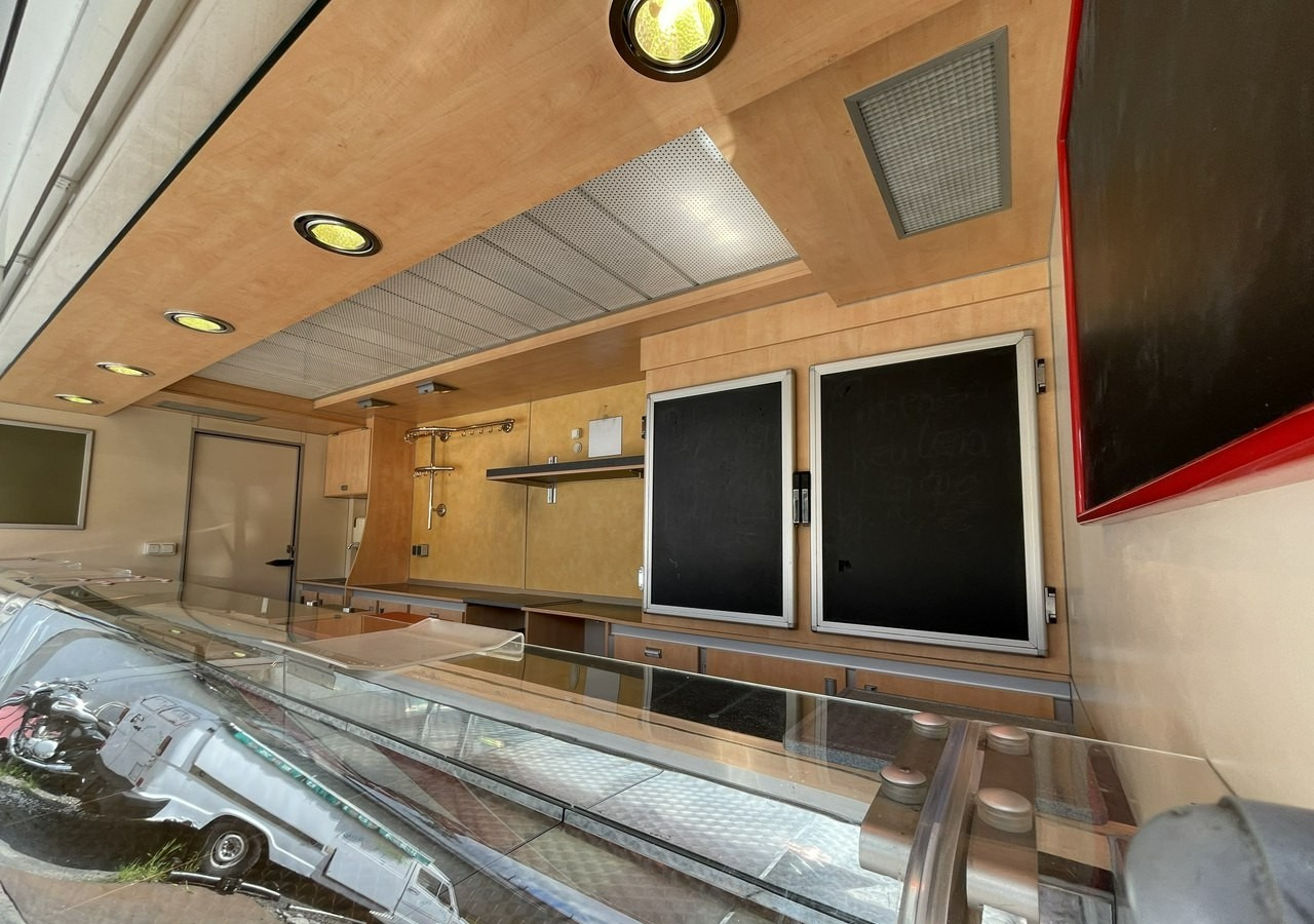 Fiat Ducato Autosklep wędlin Gastronomiczny Food Truck Foodtruck Sklep Borco - Autonegozio: foto 3 Fiat Ducato Autosklep wędlin Gastronomiczny Food Truck Foodtruck Sklep Borco - Autonegozio: foto 3