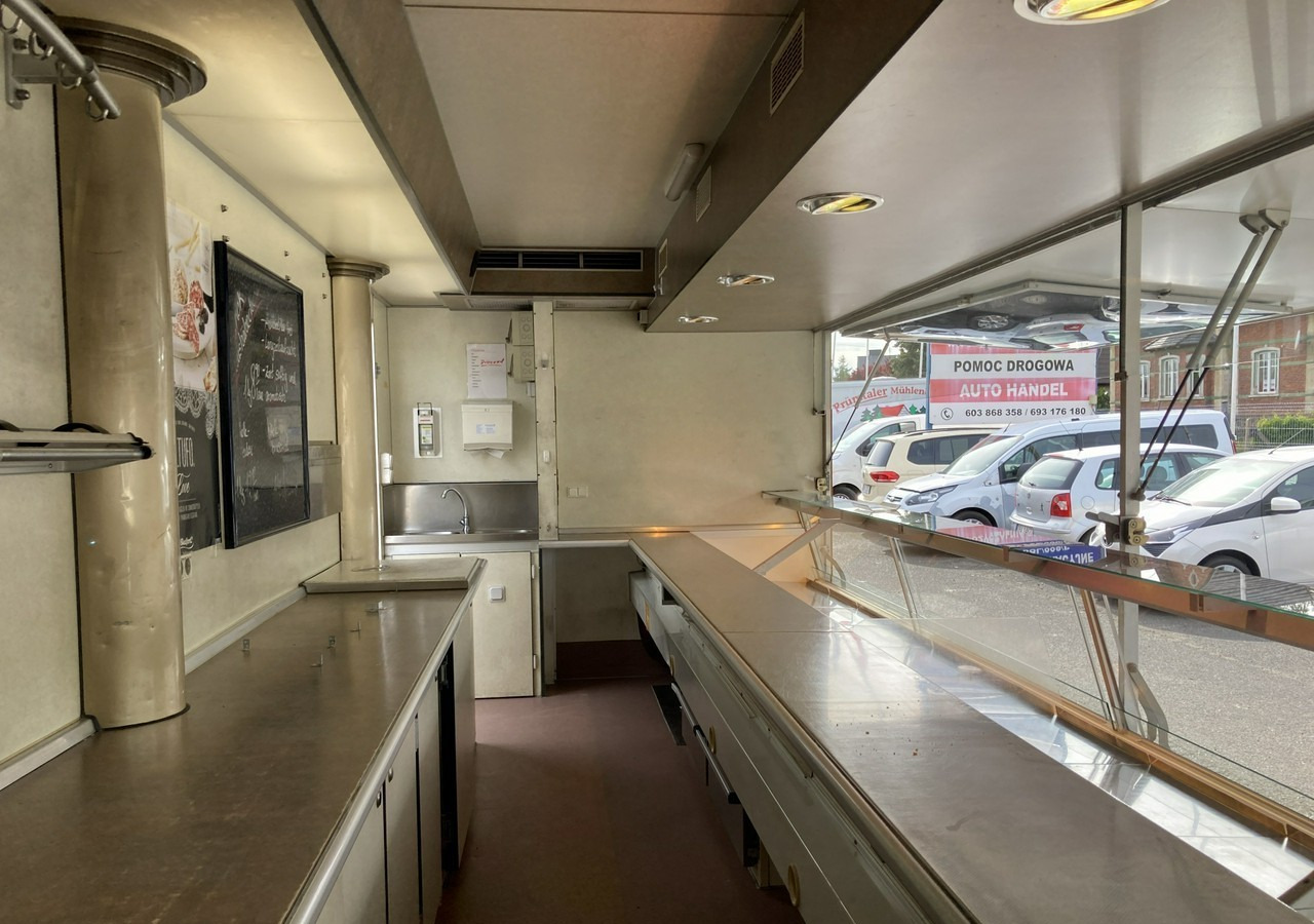 Fiat Ducato Autosklep wędlin Gastronomiczny Food Truck Foodtruck Sklep bar Borco - Autonegozio: foto 5 Fiat Ducato Autosklep wędlin Gastronomiczny Food Truck Foodtruck Sklep bar Borco - Autonegozio: foto 5