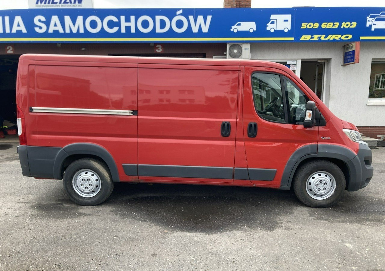 Fiat Ducato Ducato 3.0 CNG+benzyna Klima Navi Kamera 2017 - Furgone chiuso: foto 5 Fiat Ducato Ducato 3.0 CNG+benzyna Klima Navi Kamera 2017 - Furgone chiuso: foto 5