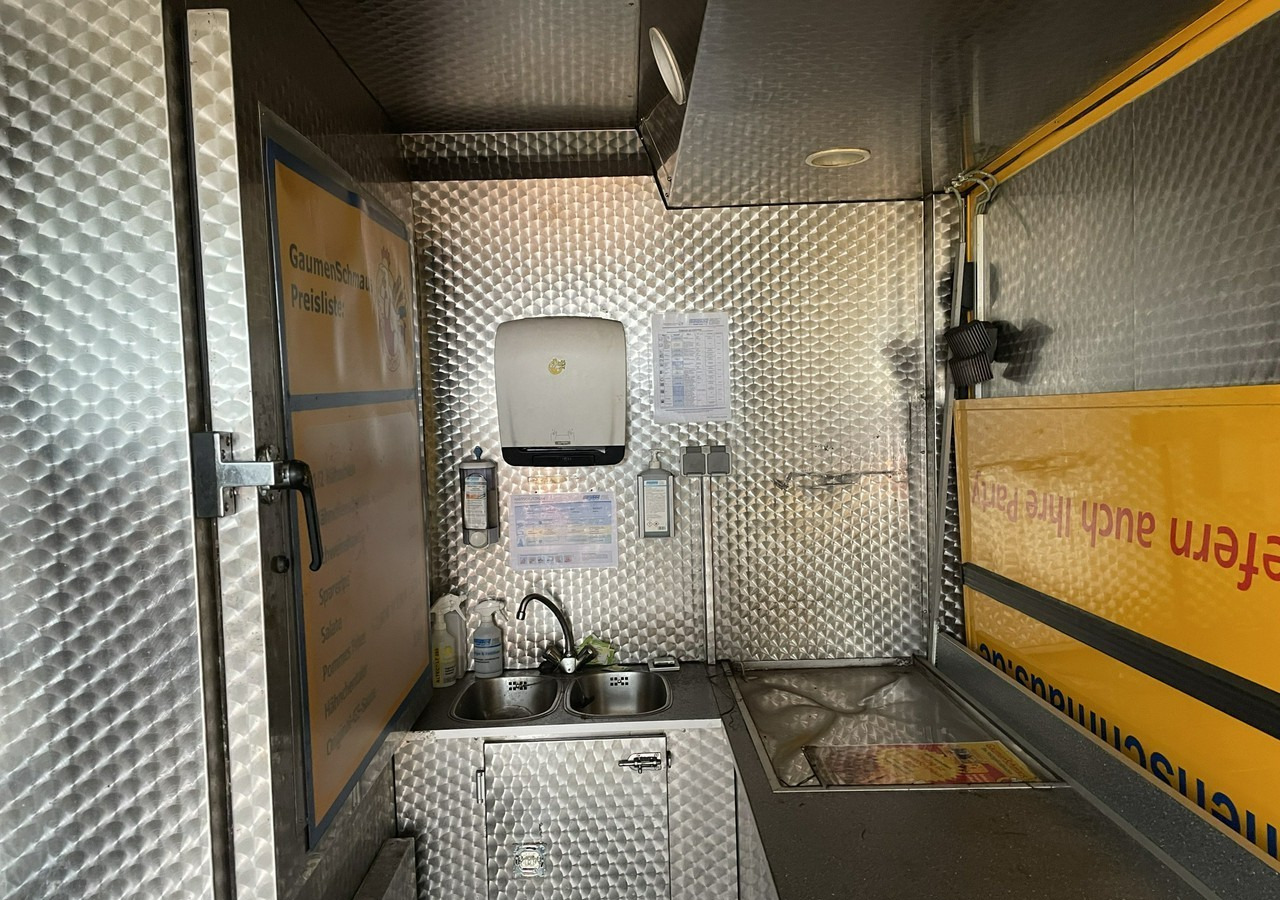 Autonegozio Fiat Ducato Ducato Autogrill Autosklep Foodtruck food truck Gastronomiczny 2018: foto 8 Autonegozio Fiat Ducato Ducato Autogrill Autosklep Foodtruck food truck Gastronomiczny 2018: foto 8