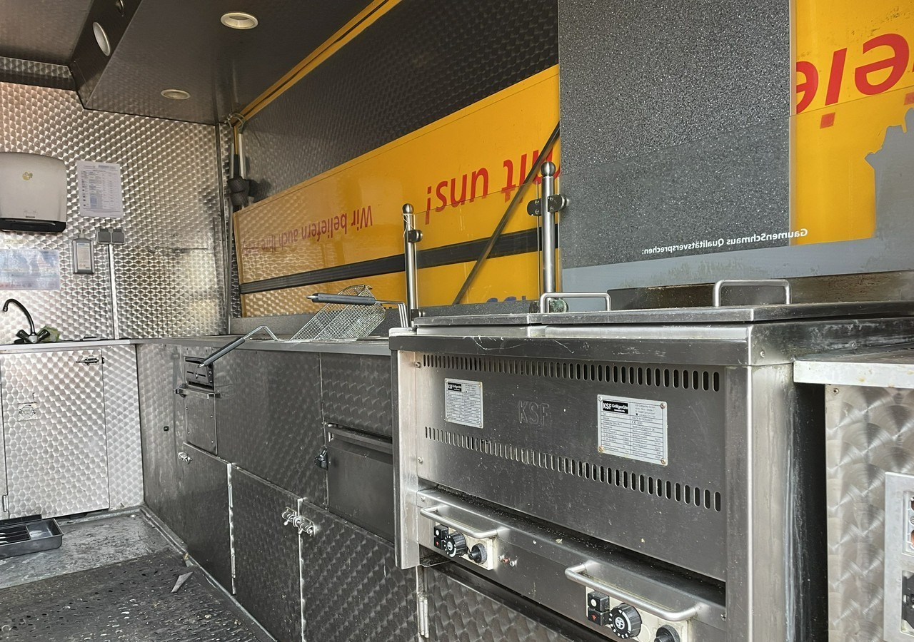 Autonegozio Fiat Ducato Ducato Autogrill Autosklep Foodtruck food truck Gastronomiczny 2018: foto 7 Autonegozio Fiat Ducato Ducato Autogrill Autosklep Foodtruck food truck Gastronomiczny 2018: foto 7