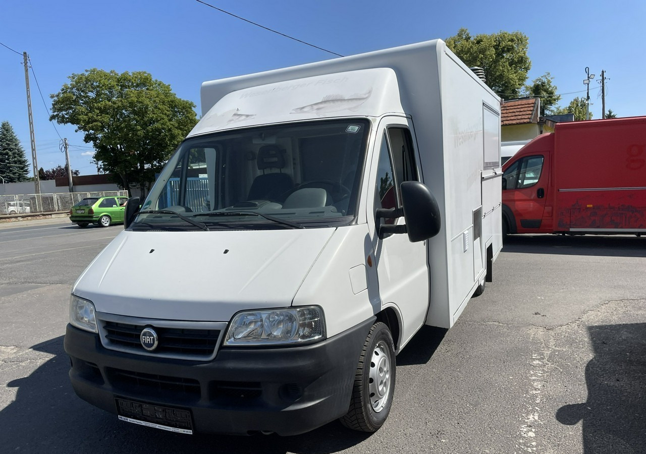 Fiat Ducato Ducato Autosklep wędlin Gastronomiczny Food Truck Foodtruck Sklep 20 - Autonegozio: foto 3 Fiat Ducato Ducato Autosklep wędlin Gastronomiczny Food Truck Foodtruck Sklep 20 - Autonegozio: foto 3