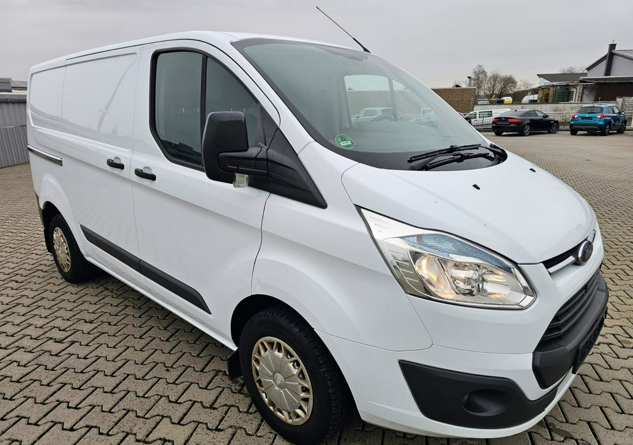 Ford Transit Transit Custom Ford Transit Custom 2.2-125KM Klima 2015 - Furgone chiuso: foto 1 Ford Transit Transit Custom Ford Transit Custom 2.2-125KM Klima 2015 - Furgone chiuso: foto 1