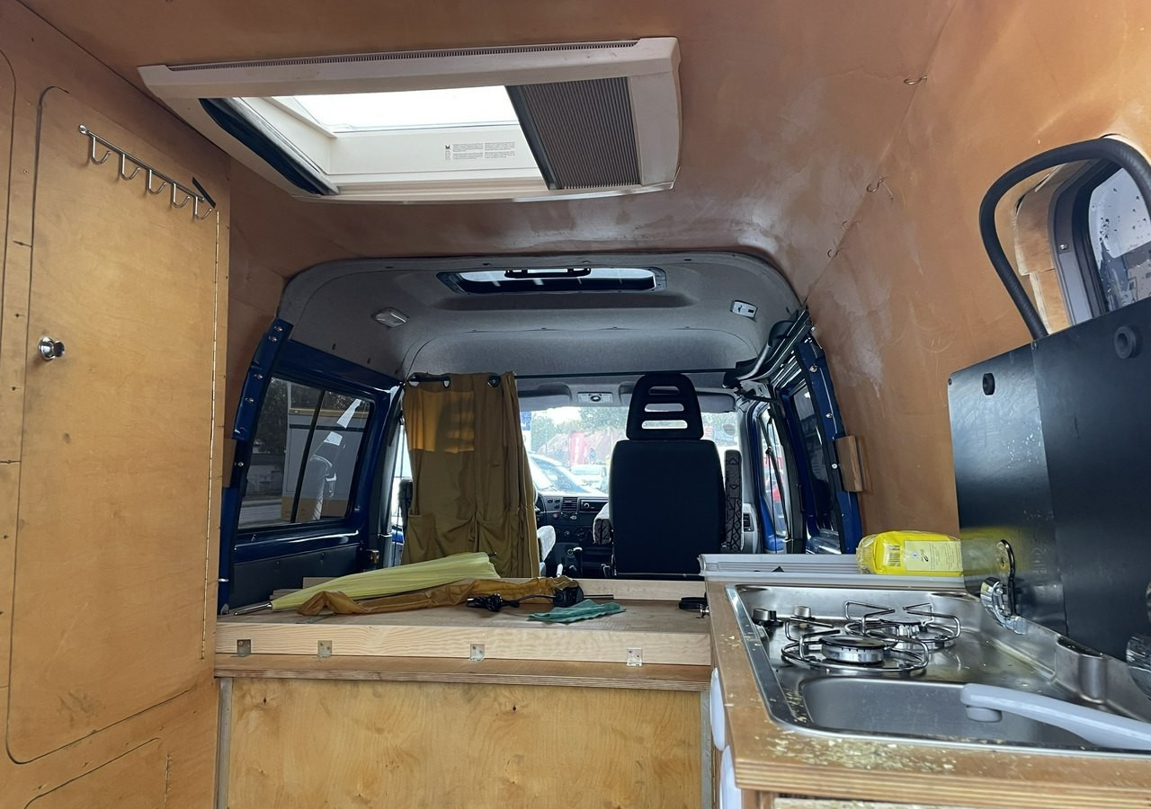 Gaz Gazela Gaz Gazelle Kamper furgon 4X4 benzyna + GAZ LPG Solar 94329km 2010 - Furgone chiuso: foto 5 Gaz Gazela Gaz Gazelle Kamper furgon 4X4 benzyna + GAZ LPG Solar 94329km 2010 - Furgone chiuso: foto 5