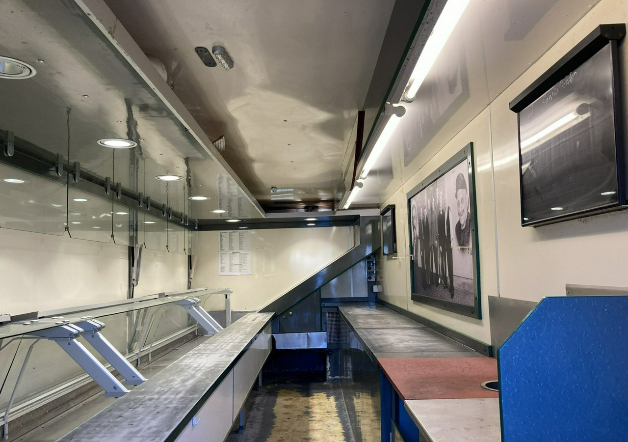 Inna Inny Autosklep wędlin Gastronomiczny Food Truck Foodtruck sklep Borco - Rimorchio autonegozio: foto 3 Inna Inny Autosklep wędlin Gastronomiczny Food Truck Foodtruck sklep Borco - Rimorchio autonegozio: foto 3
