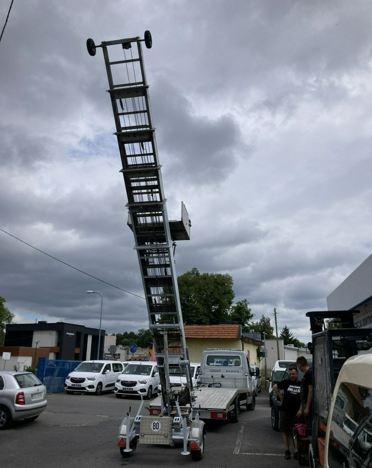 Inna Inny Drabina dekarska winda budowlana zwyżka podnośnik koszowy HD20 Boeck - Piattaforma aerea: foto 4 Inna Inny Drabina dekarska winda budowlana zwyżka podnośnik koszowy HD20 Boeck - Piattaforma aerea: foto 4