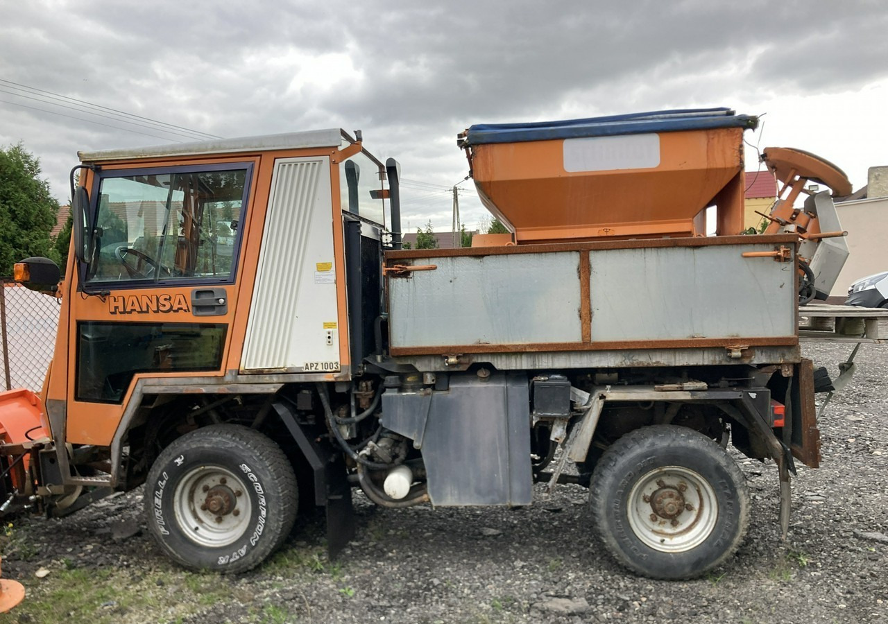 Inna Inny Hansa 4X4 pług posypywarka wywrotka - Mezzo spazzaneve: foto 5 Inna Inny Hansa 4X4 pług posypywarka wywrotka - Mezzo spazzaneve: foto 5