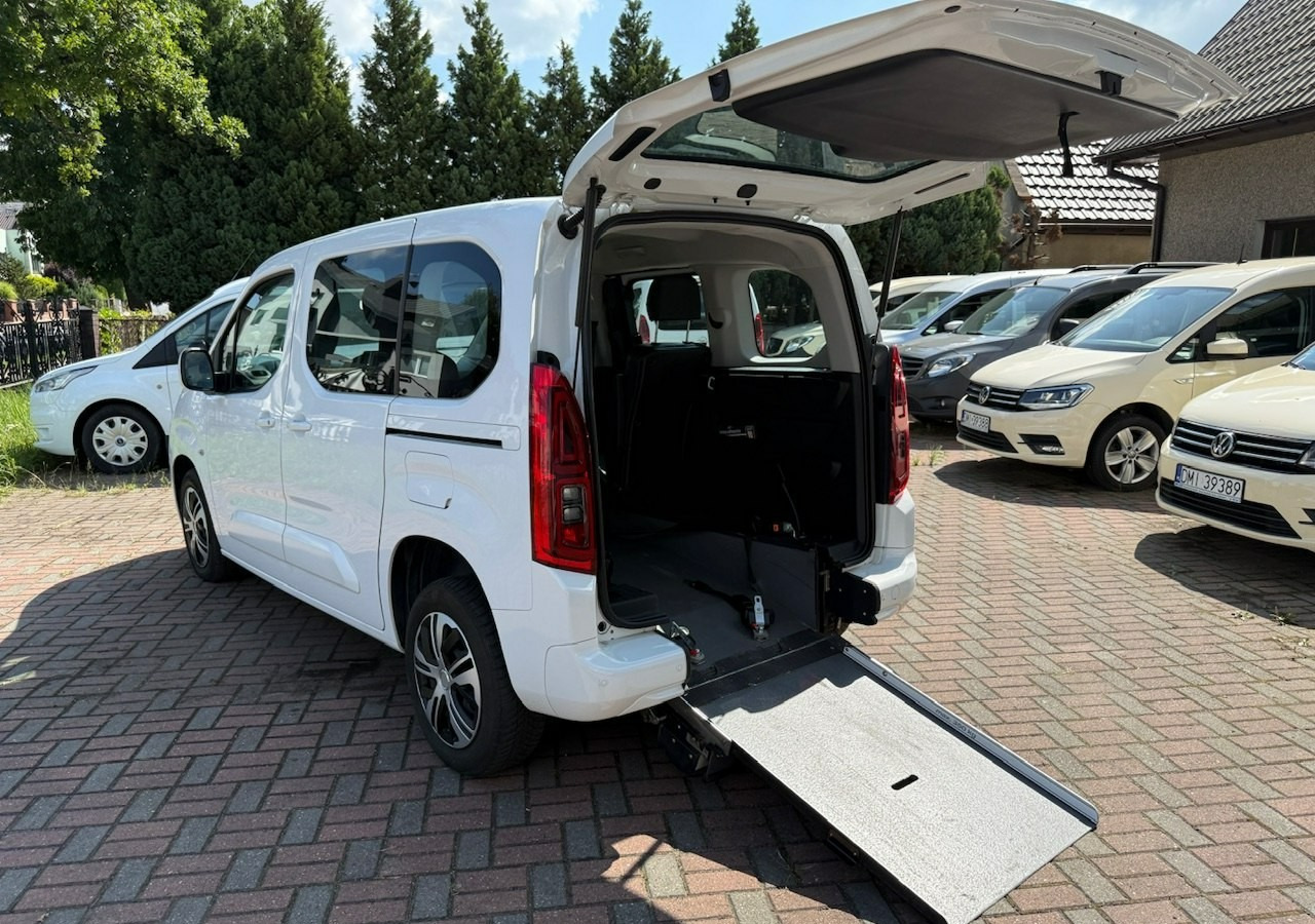 Opel Combo IV Combo Life Combo do przewozu Niepełnosprawnych inwalida rampa Model 2021 - Autovettura: foto 1 Opel Combo IV Combo Life Combo do przewozu Niepełnosprawnych inwalida rampa Model 2021 - Autovettura: foto 1