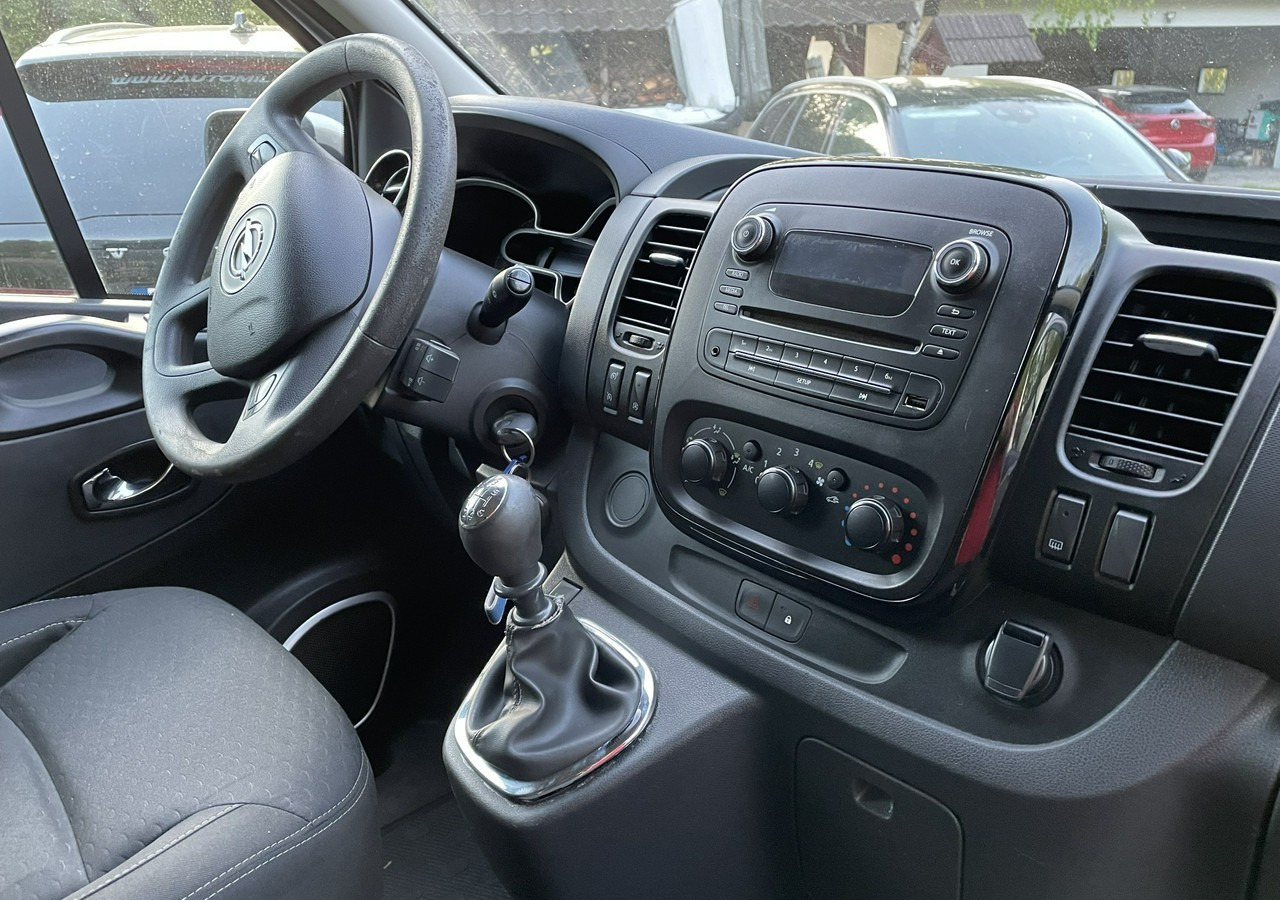 Opel Vivaro III Opel Vivaro 1.6-125KM Long 2x Klima Model 2019 - Autovettura: foto 3 Opel Vivaro III Opel Vivaro 1.6-125KM Long 2x Klima Model 2019 - Autovettura: foto 3
