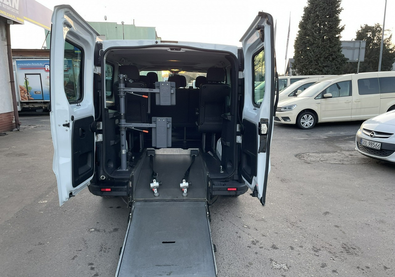 Opel Vivaro Opel Vivaro dla Niepełnosprawnych inwalida Rampa Model 2019 - Autovettura: foto 3 Opel Vivaro Opel Vivaro dla Niepełnosprawnych inwalida Rampa Model 2019 - Autovettura: foto 3