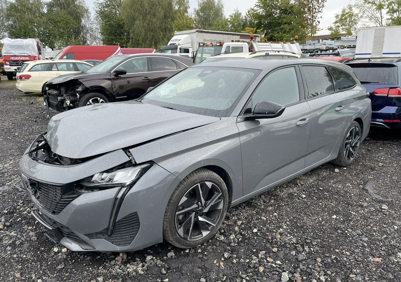 Peugeot 308 P5 Peugeot 308 1.5-131KM BlueHDi Allure Pack S&S EAT8 Salon PL 2024 - Station wagon: foto 5 Peugeot 308 P5 Peugeot 308 1.5-131KM BlueHDi Allure Pack S&S EAT8 Salon PL 2024 - Station wagon: foto 5