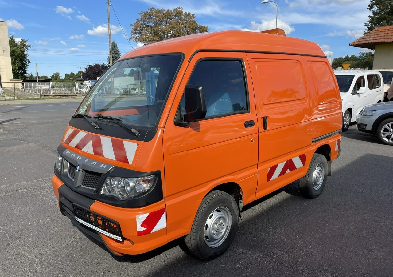 Piaggio Piaggio Porter Furgon 39348km 2x boczne drzwi 2012 - Furgone chiuso: foto 2 Piaggio Piaggio Porter Furgon 39348km 2x boczne drzwi 2012 - Furgone chiuso: foto 2