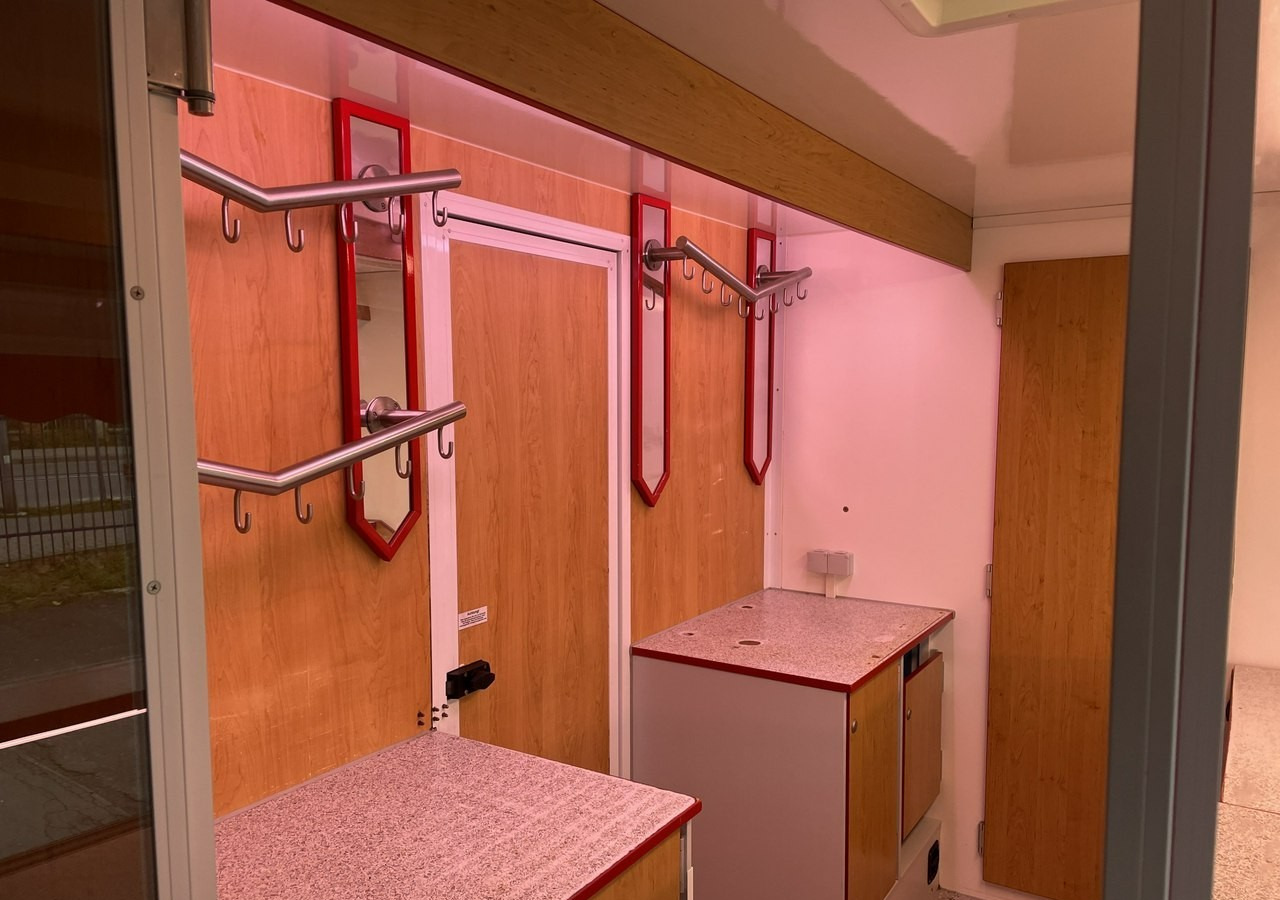 Renault Master Autosklep Wędli Gastronomiczny Food Truck Foodtruck sklep W-zasil 20 - Autonegozio: foto 5 Renault Master Autosklep Wędli Gastronomiczny Food Truck Foodtruck sklep W-zasil 20 - Autonegozio: foto 5