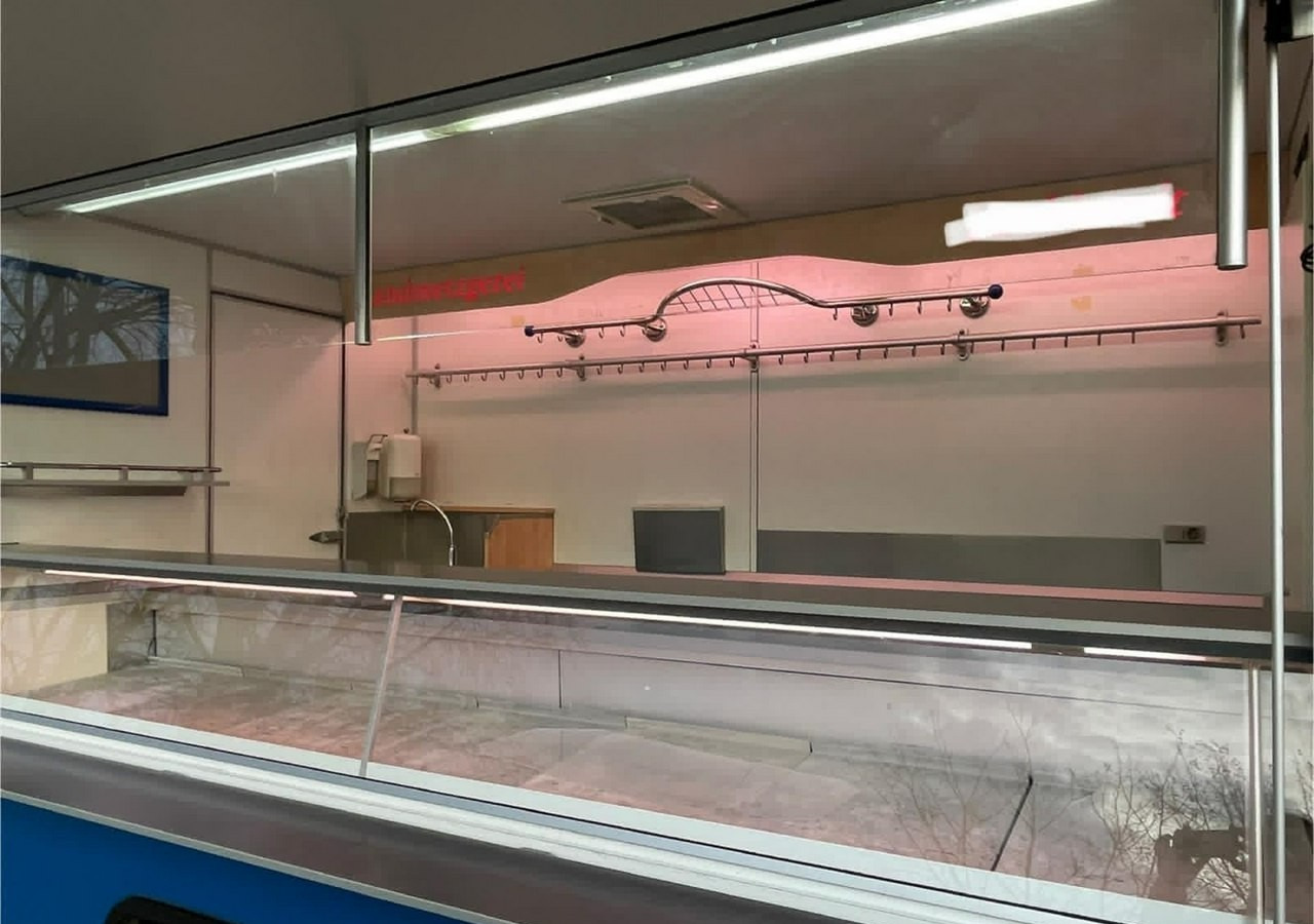 Renault Master Autosklep Wędli Gastronomiczny food truck foodtruck sklep W-zasiBORC - Autonegozio: foto 4 Renault Master Autosklep Wędli Gastronomiczny food truck foodtruck sklep W-zasiBORC - Autonegozio: foto 4