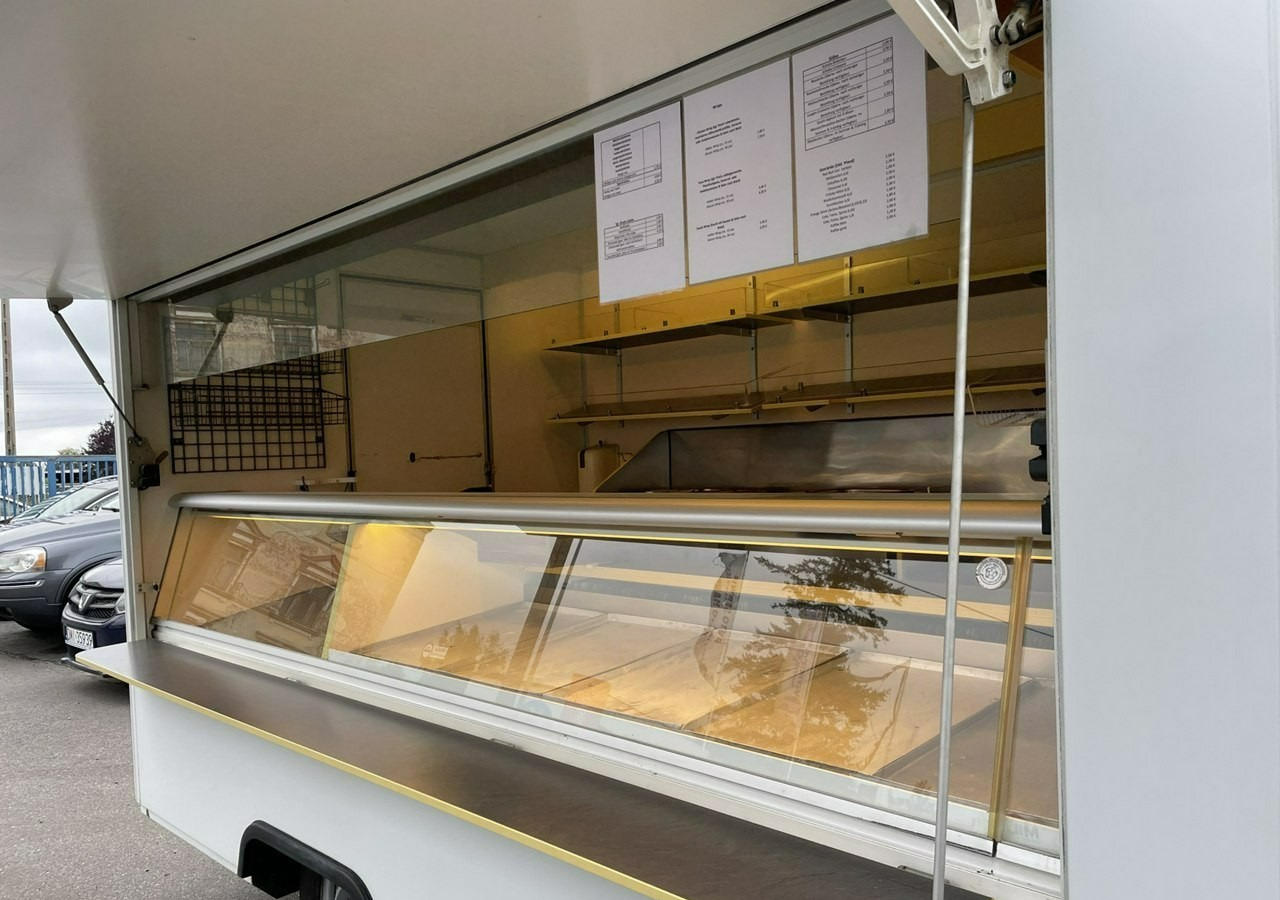 Renault Master Autosklep Wędli-pie Gastronomiczny Food Truck Foodtruck Sklep bar 20 - Autonegozio: foto 2 Renault Master Autosklep Wędli-pie Gastronomiczny Food Truck Foodtruck Sklep bar 20 - Autonegozio: foto 2