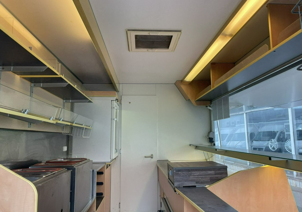 Renault Master Autosklep Wędli-pie Gastronomiczny Food Truck Foodtruck Sklep bar 20 - Autonegozio: foto 4 Renault Master Autosklep Wędli-pie Gastronomiczny Food Truck Foodtruck Sklep bar 20 - Autonegozio: foto 4