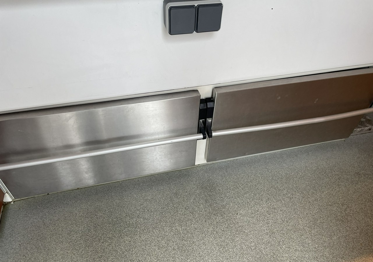 Renault Master Autosklep wędl Gastronomiczny Food Truck Foodtruck Sklep Klima Borc - Autonegozio: foto 4 Renault Master Autosklep wędl Gastronomiczny Food Truck Foodtruck Sklep Klima Borc - Autonegozio: foto 4