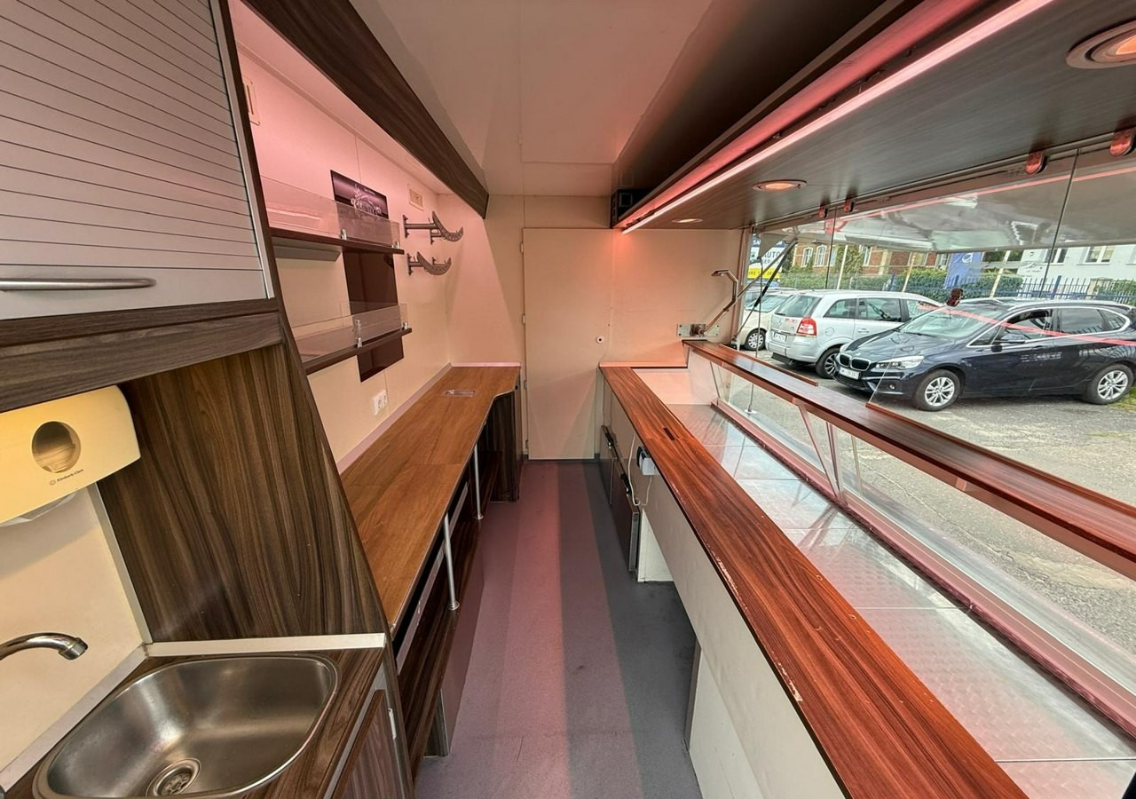 Renault Master Autosklep wędlin Gastronomiczny Food Truck Foodtruck Sklep Solar 20 - Autonegozio: foto 2 Renault Master Autosklep wędlin Gastronomiczny Food Truck Foodtruck Sklep Solar 20 - Autonegozio: foto 2