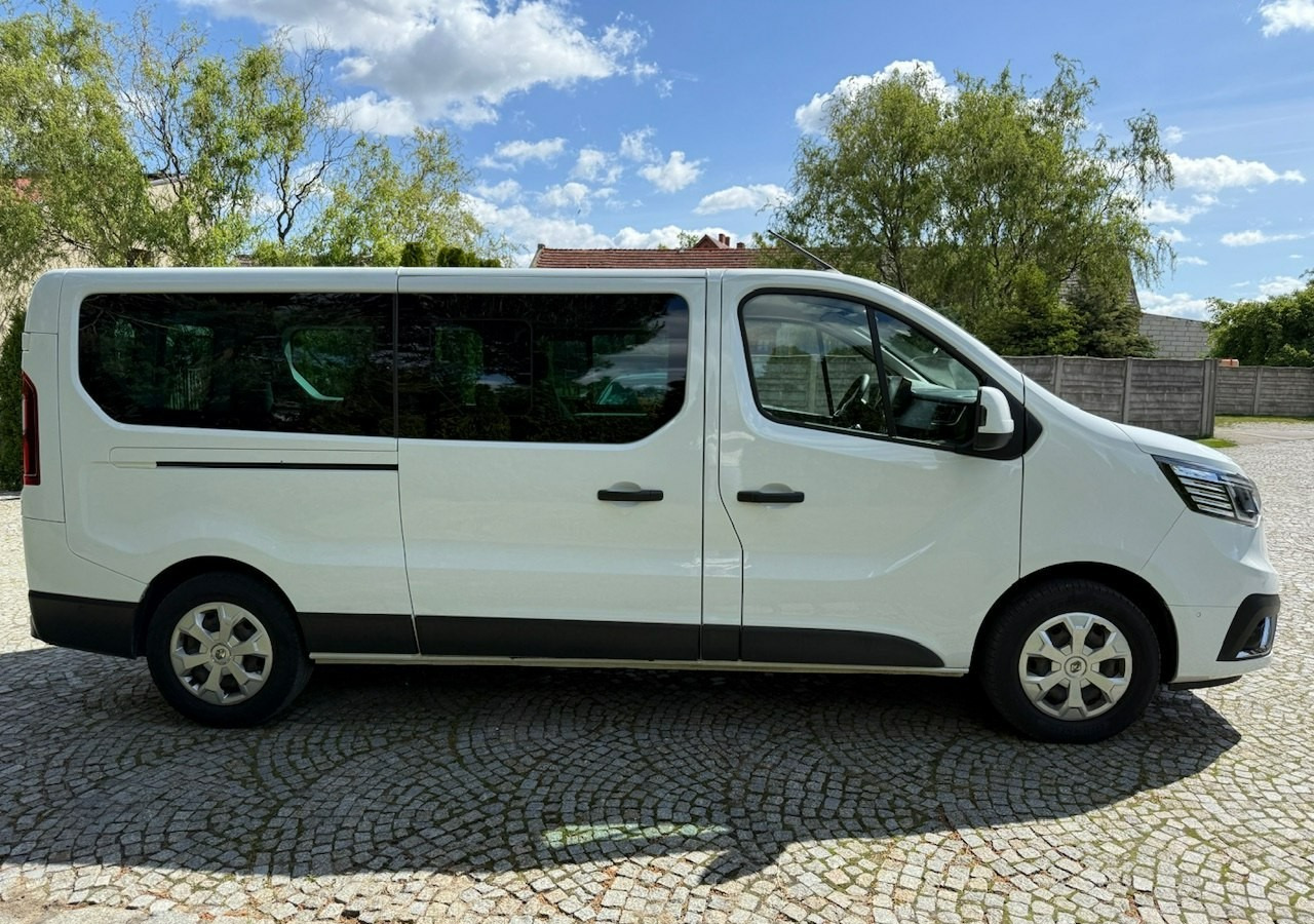 Renault Trafic III 2.0dci 110KM L2H1 LONG 9-osobowy 2xKlima Navi Kamera 2022 - Autovettura: foto 4 Renault Trafic III 2.0dci 110KM L2H1 LONG 9-osobowy 2xKlima Navi Kamera 2022 - Autovettura: foto 4