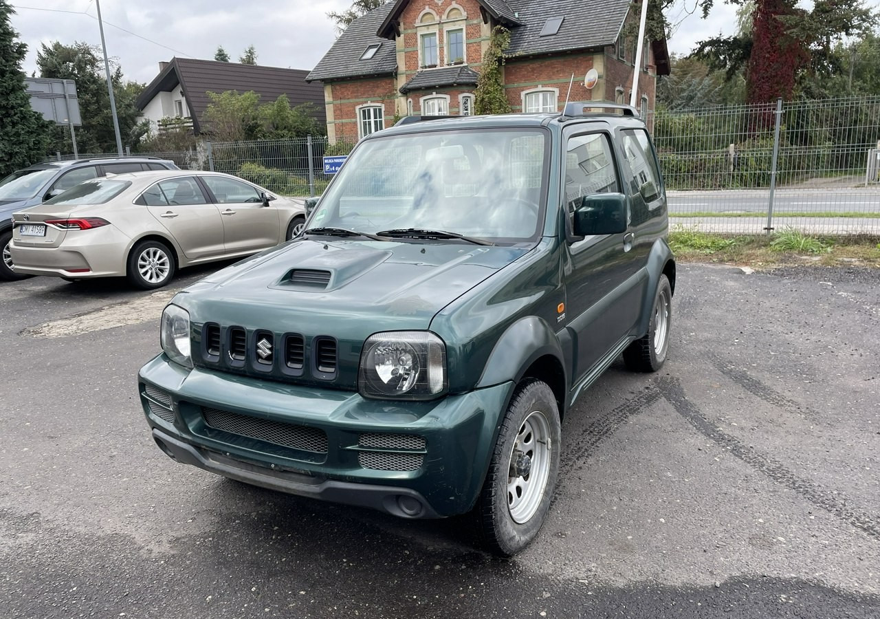 Suzuki Jimny Suzuki Jimny 1.5 Diesel 4X4 - SUV/ Fuoristrada: foto 2 Suzuki Jimny Suzuki Jimny 1.5 Diesel 4X4 - SUV/ Fuoristrada: foto 2