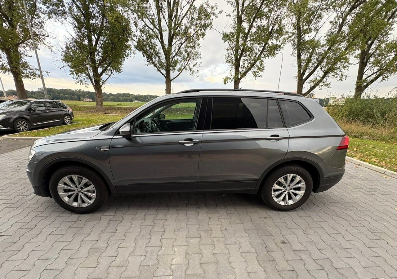SUV/ Fuoristrada Volkswagen Tiguan II 1,4TSI 150KM 65tyśkm 7osobowy Comfort Tempomat ACC Klima Alu 2018: foto 6 SUV/ Fuoristrada Volkswagen Tiguan II 1,4TSI 150KM 65tyśkm 7osobowy Comfort Tempomat ACC Klima Alu 2018: foto 6