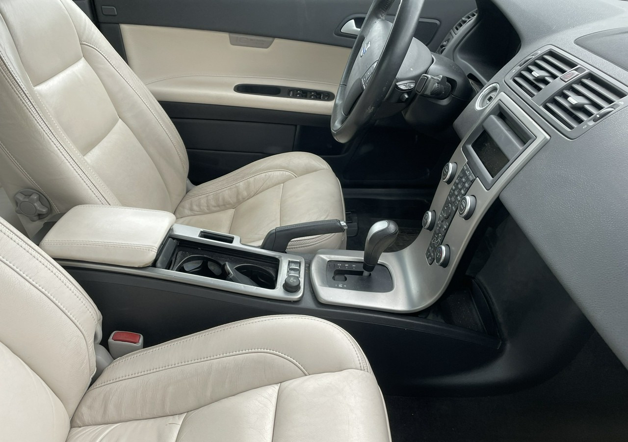 Volvo C70 II Volvo C70 2.0-136KM Cabrio Kabriolet 2010 - Autovettura: foto 4 Volvo C70 II Volvo C70 2.0-136KM Cabrio Kabriolet 2010 - Autovettura: foto 4