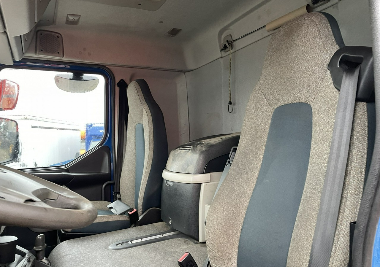 Foto d'interni 2: Autocarro telaio Volvo Inny Volvo Volvo FLB3C-280 Rama Klima 16000DMC 2016r EURO 6