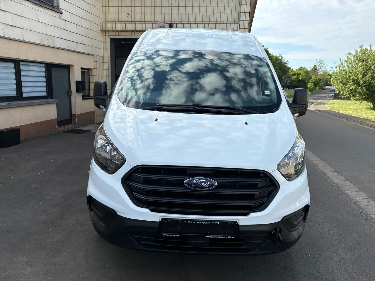 Ford Transit Custom 300 L2 H2 Motorschaden - Furgone chiuso: foto 2 Ford Transit Custom 300 L2 H2 Motorschaden - Furgone chiuso: foto 2