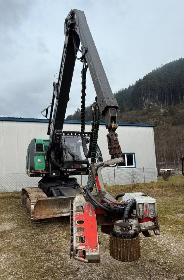 Neuson 204 HVT - Abbattitrice forestale: foto 5 Neuson 204 HVT - Abbattitrice forestale: foto 5